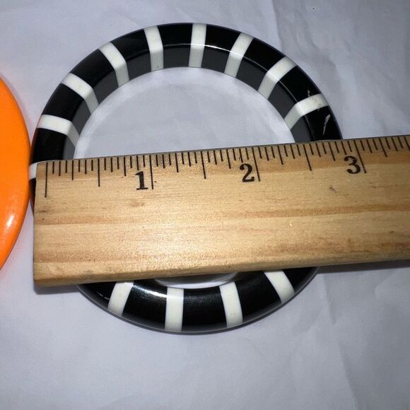 Vintage 80s Set of Bangle Bracelets - Picture 7 of 8